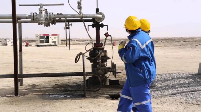 النفط يهبط بفعل التشاؤم ومخاوف الطلب العالمي